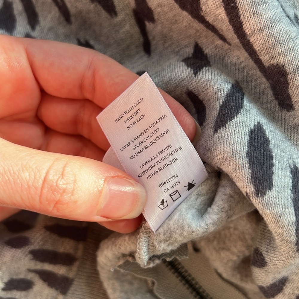 Rails Marlo Gray Abstract Cheetah Pullover Sweate… - image 6